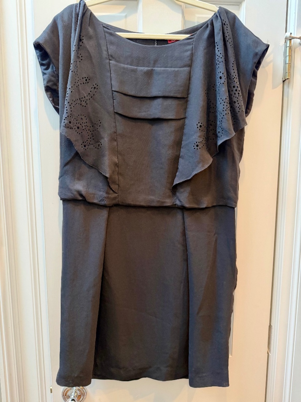 Compotoir des Cotonniers black midi dress with front pleat and eyelet detail
